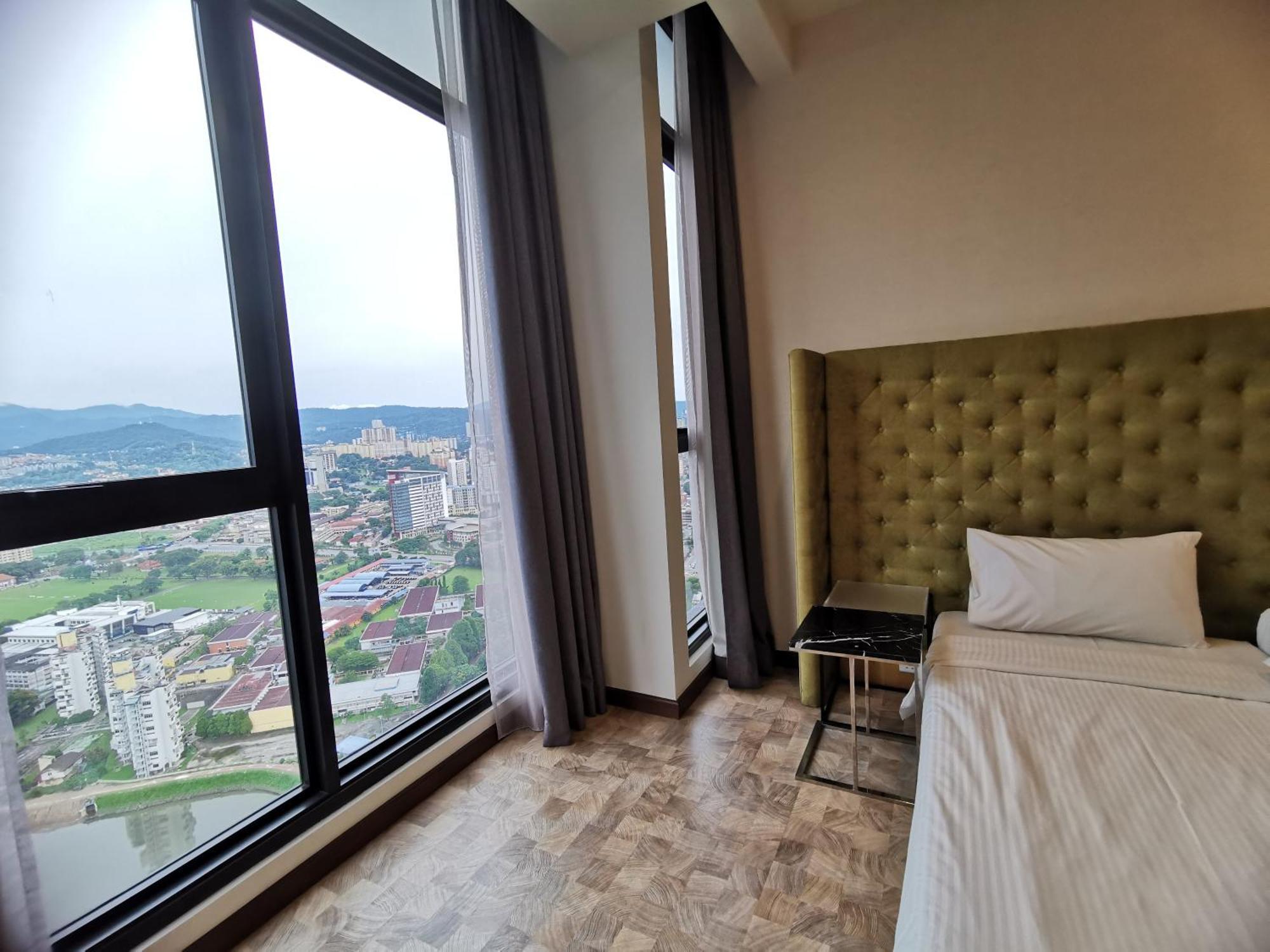 Expressionz Professional Suites By Aurora Summer Suites Kuala Lumpur Zimmer foto