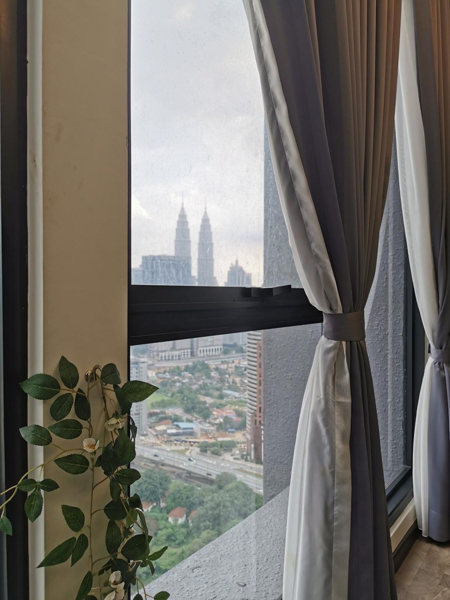 Expressionz Professional Suites By Aurora Summer Suites Kuala Lumpur Exterior foto